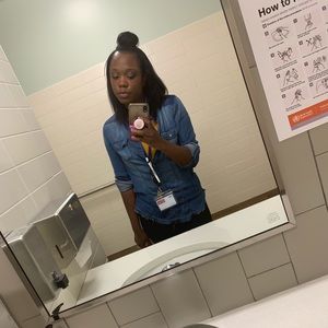 Meet your Posher, Janay